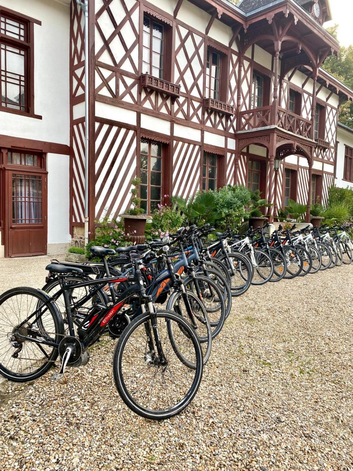 Chateau De La Bucherie Hotel Saint-Cyr-en-Arthies Exterior photo